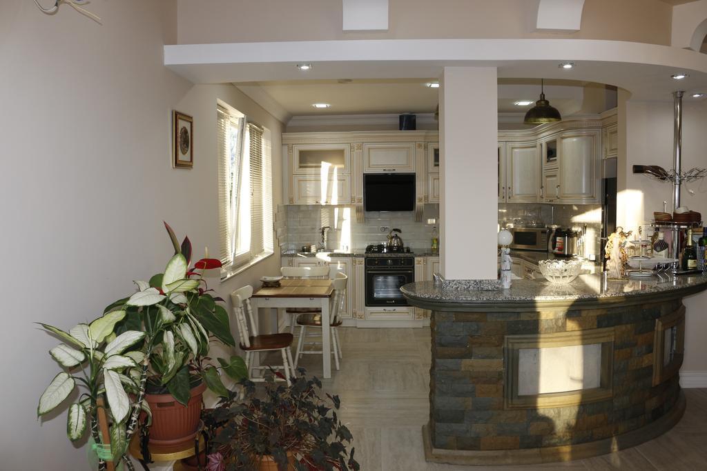 Guest House Sofia Kobuleti Ngoại thất bức ảnh