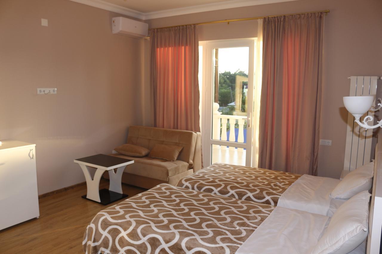Guest House Sofia Kobuleti Ngoại thất bức ảnh