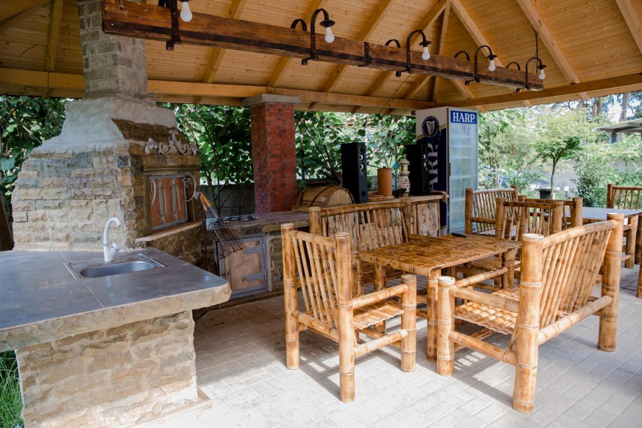 Guest House Sofia Kobuleti Ngoại thất bức ảnh